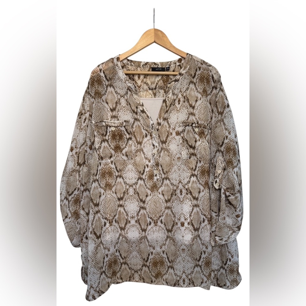 Apt. 9 Tan and Brown Relaxed Buttoned Blouse